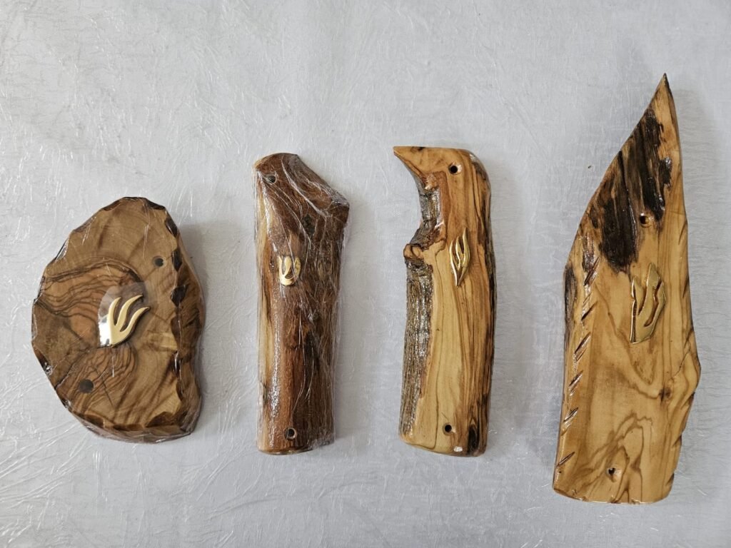מזוזות עץ טבעי (7)